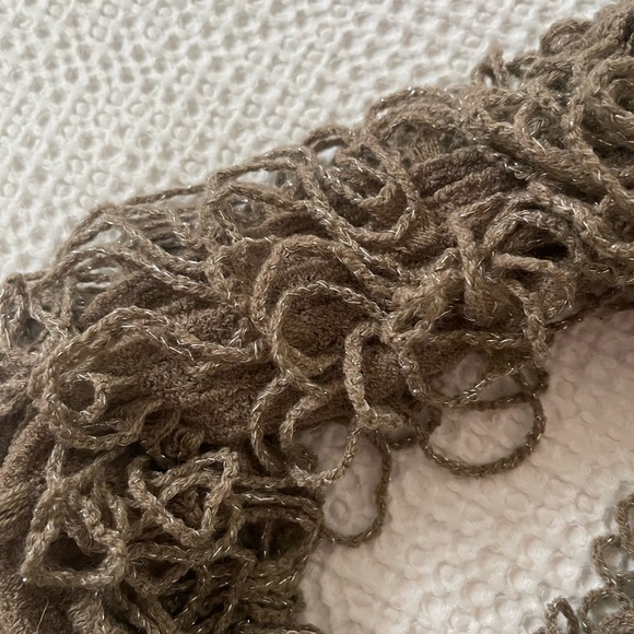 NWT Infinity Knit Scarf - Picture 4 of 4